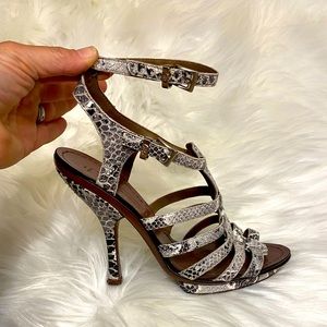 BCBG Maxazria heels 🔥 size 7. Euro 37